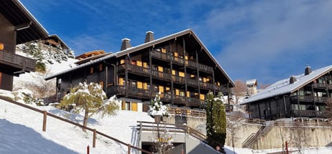 Property building, Day, Winter