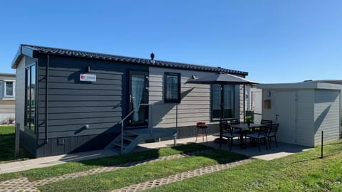 Property building, Balcony/Terrace