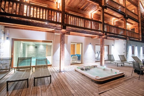 Lodge Les Murailles Luxury Unique Alpin Chalet Manigod La Clusaz House in Manigod