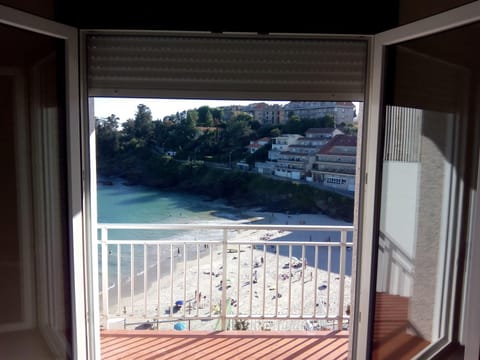7447 Apartment 3 Bedrooms with WiFi and Sea views Apartment in Portonovo