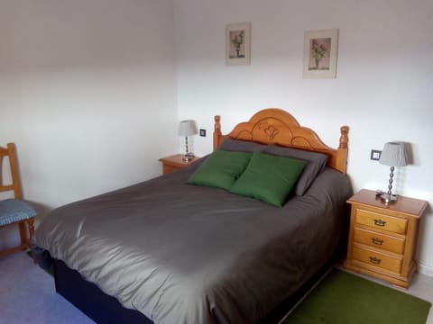 7447 Apartment 3 Bedrooms with WiFi and Sea views Apartment in Portonovo