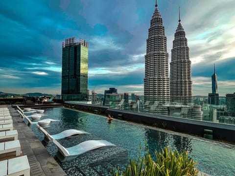 Property building, Day, Natural landscape, City view, Pool view, Swimming pool, Swimming pool, sunbed