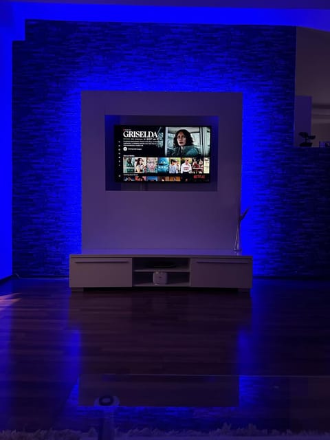 TV and multimedia, Living room, internet