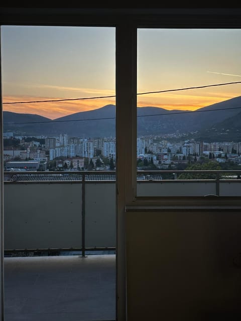 Balcony/Terrace, City view