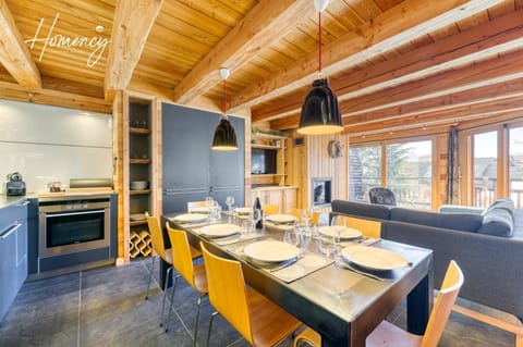 Kitchen or kitchenette, Living room, Dining area, oven, stove