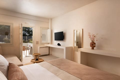 Living room, Bedroom