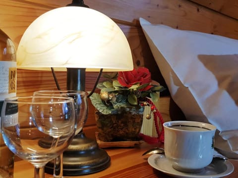 Property building, Coffee/tea facilities, Food and drinks, Drinks