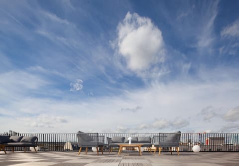 Day, Balcony/Terrace