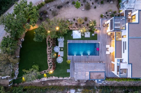 Villa Bambou 12 pers piscine chauffée 10 minutes à pieds plage Villa in Zonza