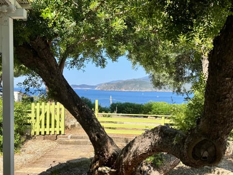 Nearby landmark, Spring, Day, Natural landscape, Garden, View (from property/room), View (from property/room), Balcony/Terrace, Garden view, Mountain view, Sea view