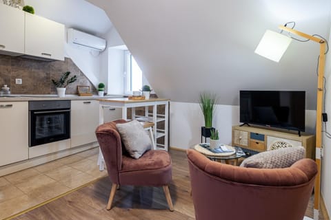 Kitchen or kitchenette, Living room, Dining area