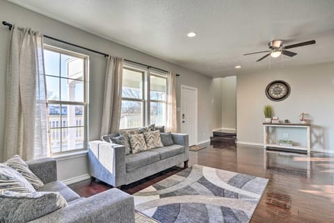 Peaceful Atascosa Home with Balcony and Deck! House in San Antonio