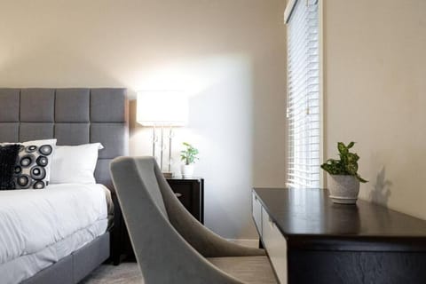 Seating area, Bedroom