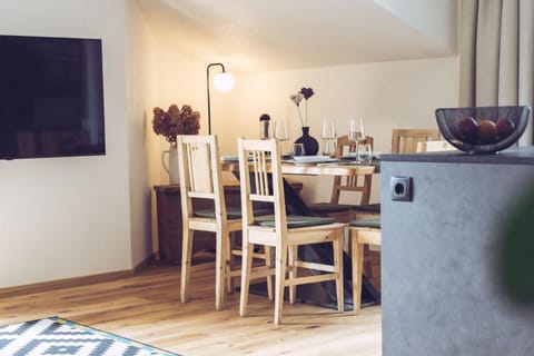 Living room, kitchen