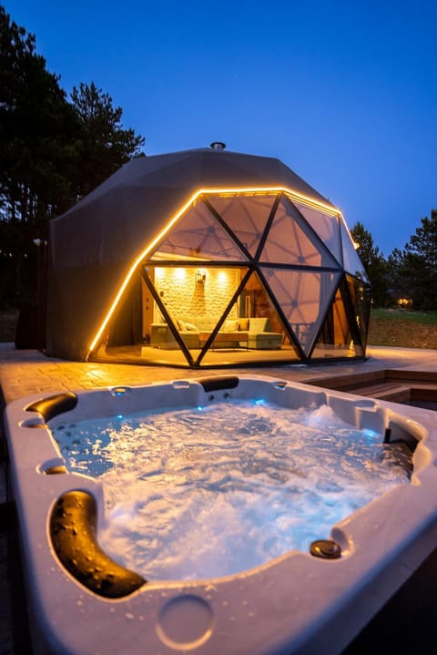 Night, Natural landscape, Hot Tub