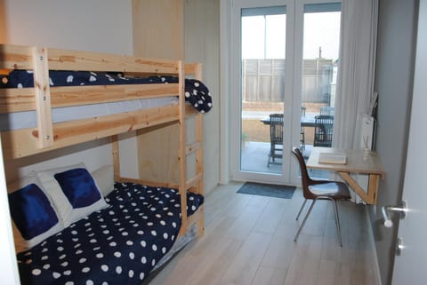 modern, gezellig vakantieappartement met ruim terras en garage in Oostende Apartment in Ostend