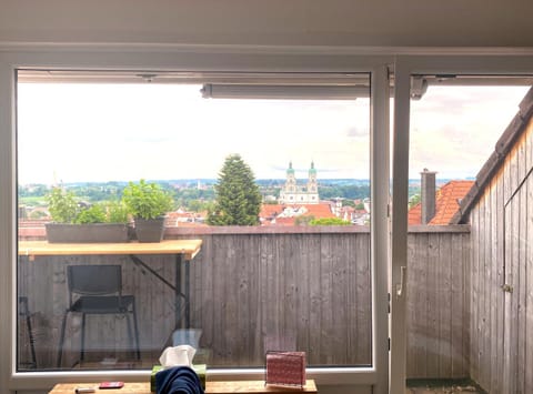 View (from property/room), Balcony/Terrace, Landmark view