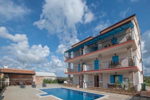 Property building, Pool view, Swimming pool