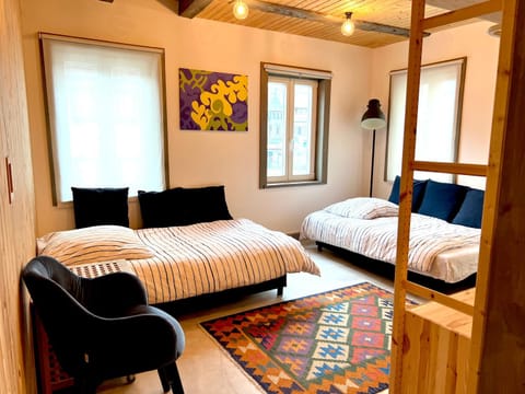 Bed, Living room, Photo of the whole room, Bedroom