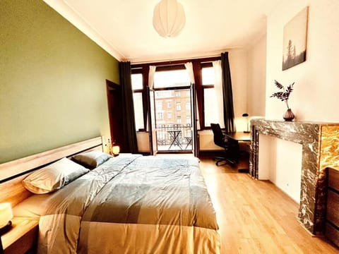 Cozy, comfortable apt, well located - EU ULB VUB Apartment in Ixelles