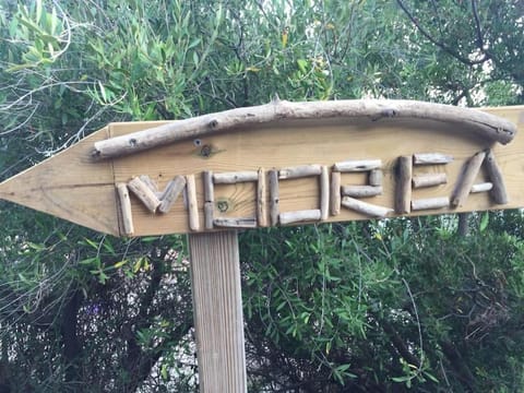 F2 vue mer dans résidence avec piscine Apartment in Ajaccio