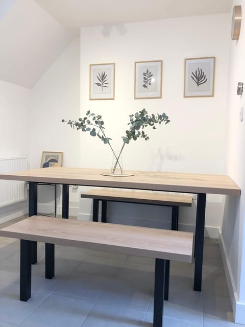 Spacious En-suite Private Double Bedroom Vacation rental in Oxford