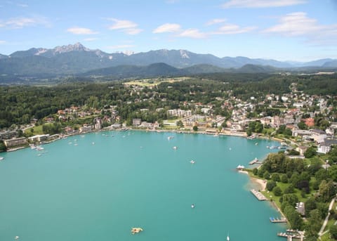 Nearby landmark, Off site, Day, Natural landscape, Bird's eye view