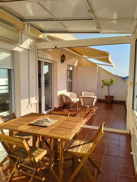 View (from property/room), Balcony/Terrace, Sea view
