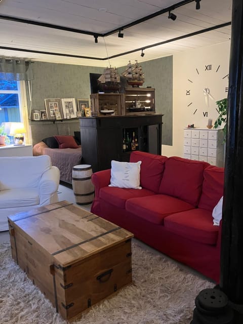 Vanha Ravintola Ölvin Suolatorilla - Vanhan Kanttorilan yhteydessä Apartment in Uusimaa