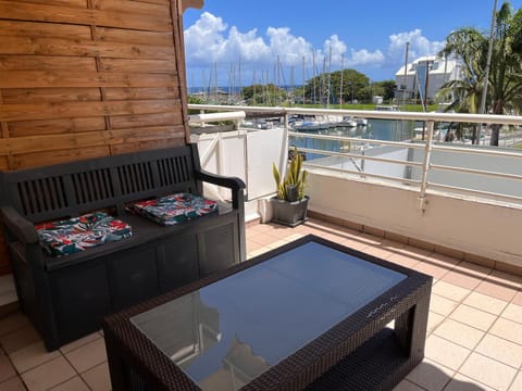 Balcony/Terrace, Balcony/Terrace