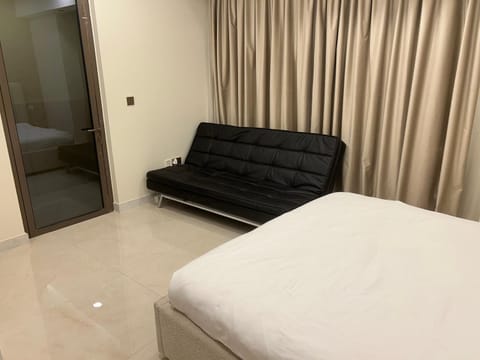 USMANS 5 BEDROOM APARTMENT at JBR WALK RIMAL ON THE BEACH 2750 SFT HUGE Direct Beach Access Fully Serviced JBR Apartment in Dubai