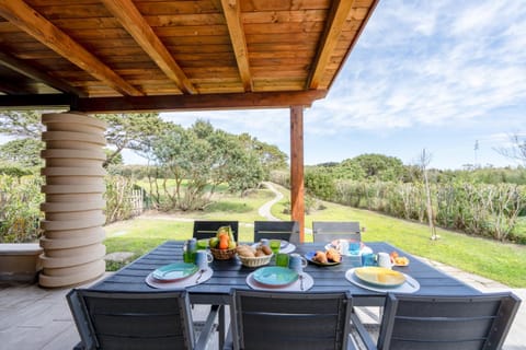 Villa Esclusiva con 600Mq di Giardino sulla Spiaggia della Pelosa House in Stintino