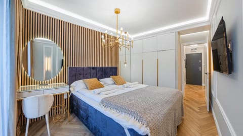 Bed, Bedroom, wardrobe