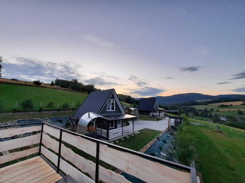 Property building, Nearby landmark, Day, Natural landscape, Mountain view