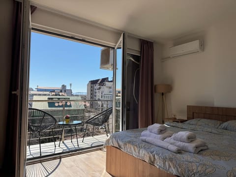 Bed, Bedroom, City view