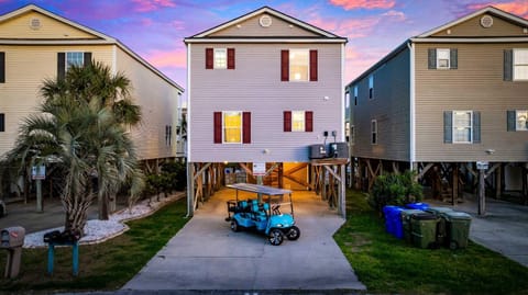 Property building, Neighbourhood, Street view