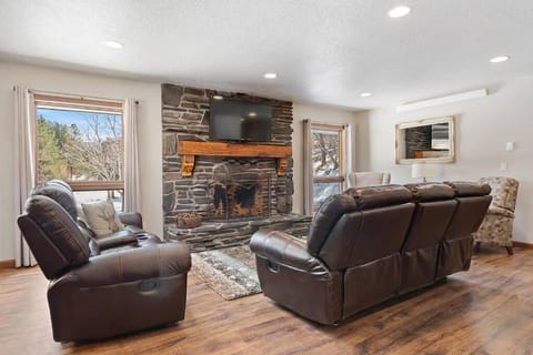 TV and multimedia, Living room, flat iron