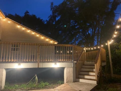 Resort Like house, 4 bedrooms, 3 bathrooms House in Longwood