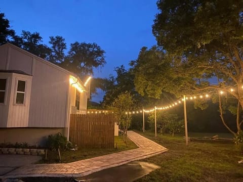 Resort Like house, 4 bedrooms, 3 bathrooms House in Longwood