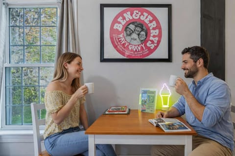 Minutes to Woodstock Hiking Ben & Jerry Suite Inn in Woodstock