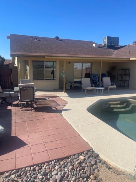 Swimming pool