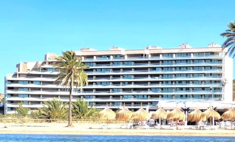 Property building, Day, Beach, Sea view, sunbed