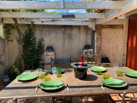 Jolie maison - Place des Lices à 350m House in Saint-Tropez