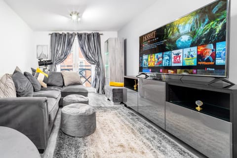 TV and multimedia, Living room, Seating area