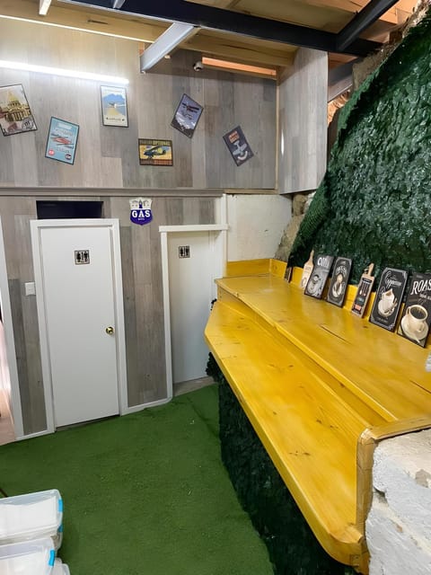 Kitchen or kitchenette, Living room, Seating area