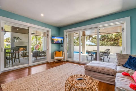 Bikini Bottom - 302 Spring Ave House in Anna Maria Island