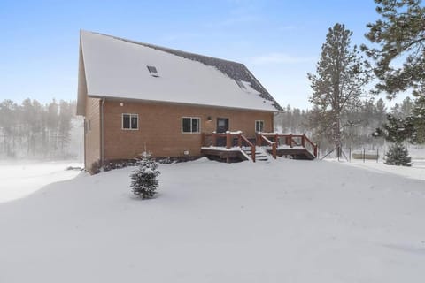 Property building, Day, Natural landscape, Winter