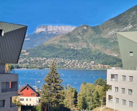 Natural landscape, Lake view, Mountain view