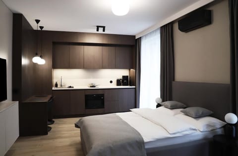 Bed, Kitchen or kitchenette, Photo of the whole room