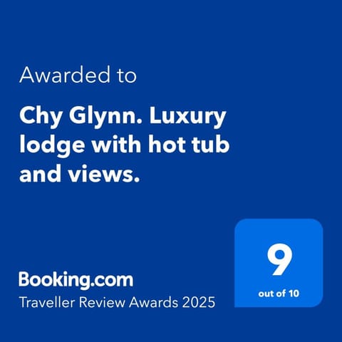 Chy Glynn. Luxury lodge with hot tub and views. House in St Agnes